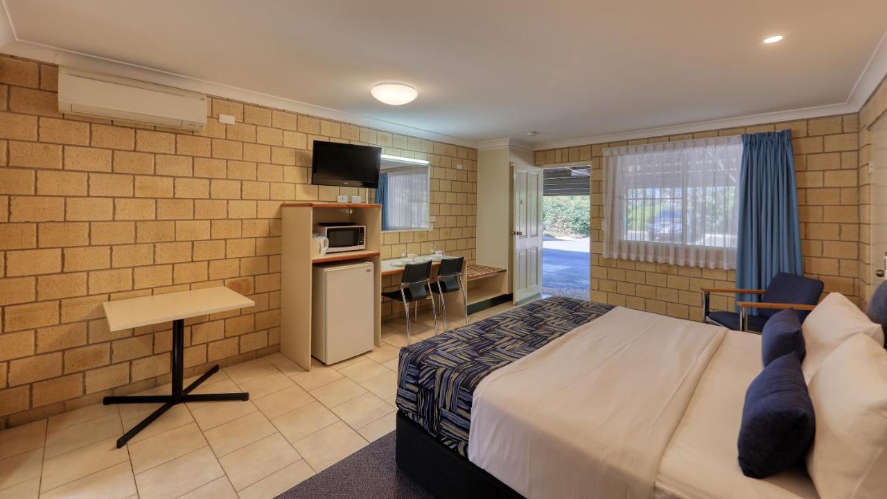 Jacaranda Country Motel Saint George Exterior photo